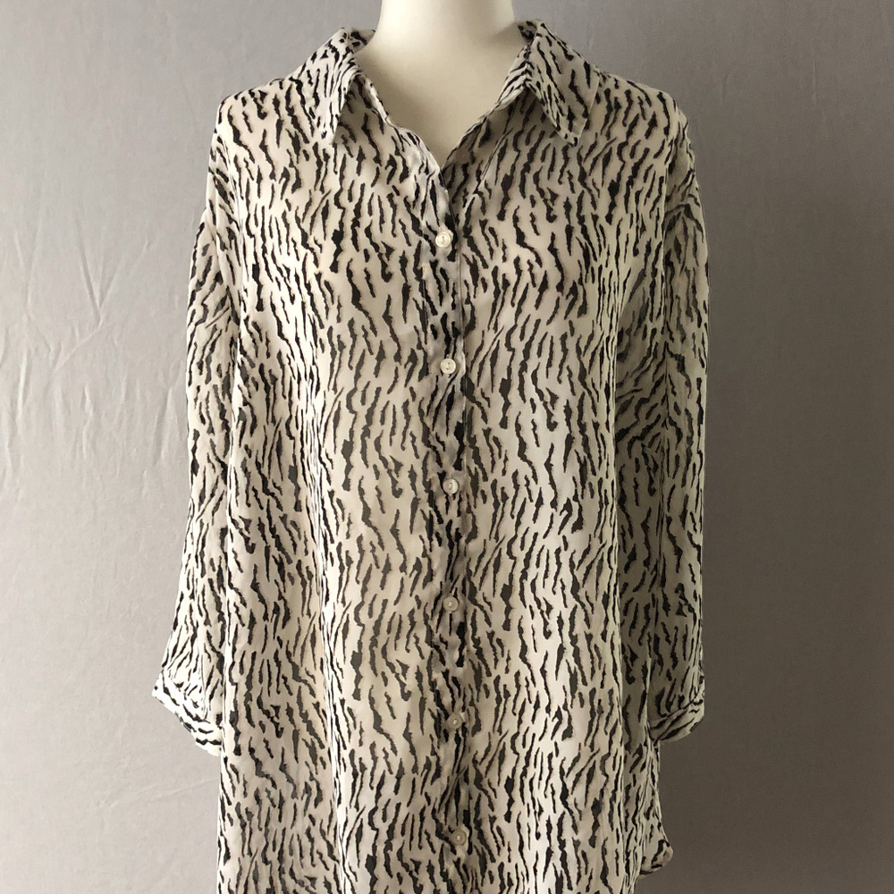 attention Black and White Print Blouse Size 2X